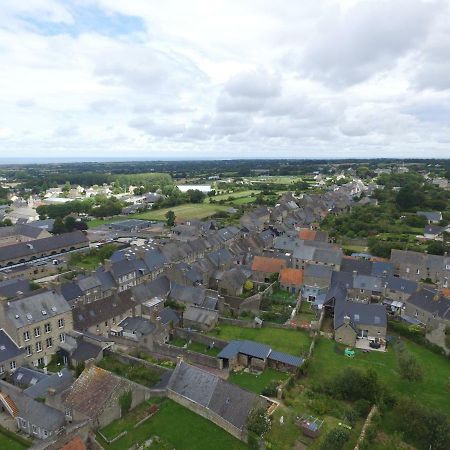 Saint-Pierre-Église La Tourelle En Normandie מראה חיצוני תמונה